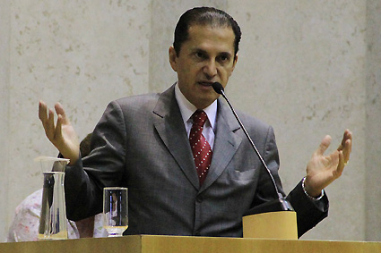 Carlos Apolinário